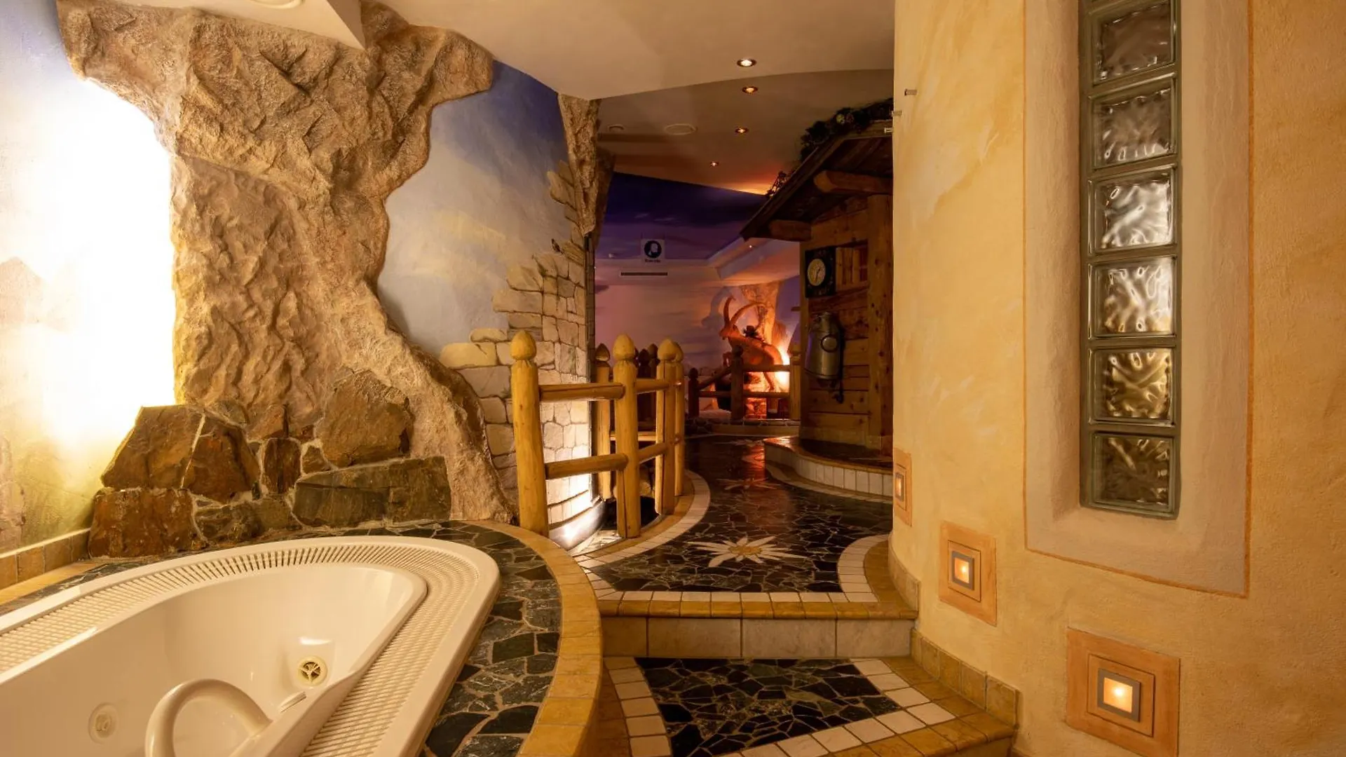 Hotel Garni Monte Bianco Ischgl 4*,